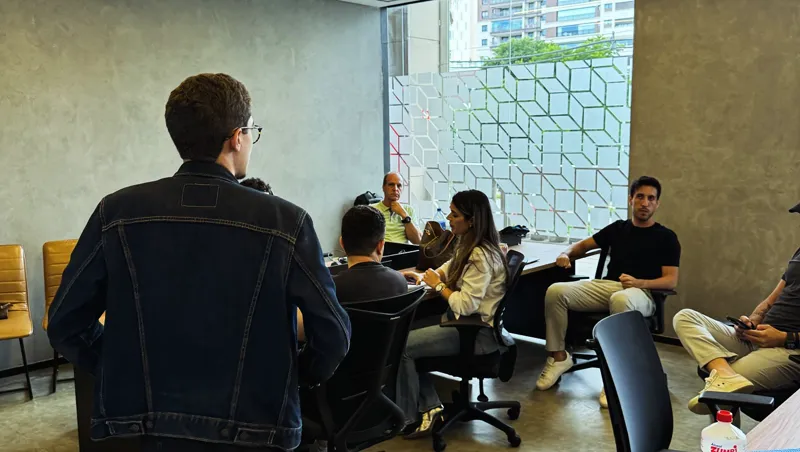 Treinamento do time comercial do Elias Maman
